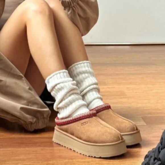 Ugg Tazz Tasman Platform Slipper in chestnut - Picture 6 of 6